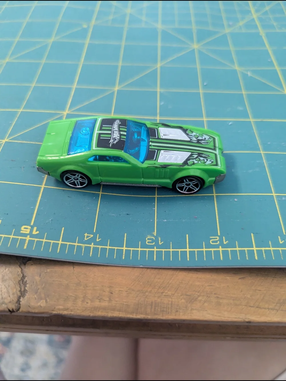 2007 Hot Wheels CCM Country Club Muscle Green Car